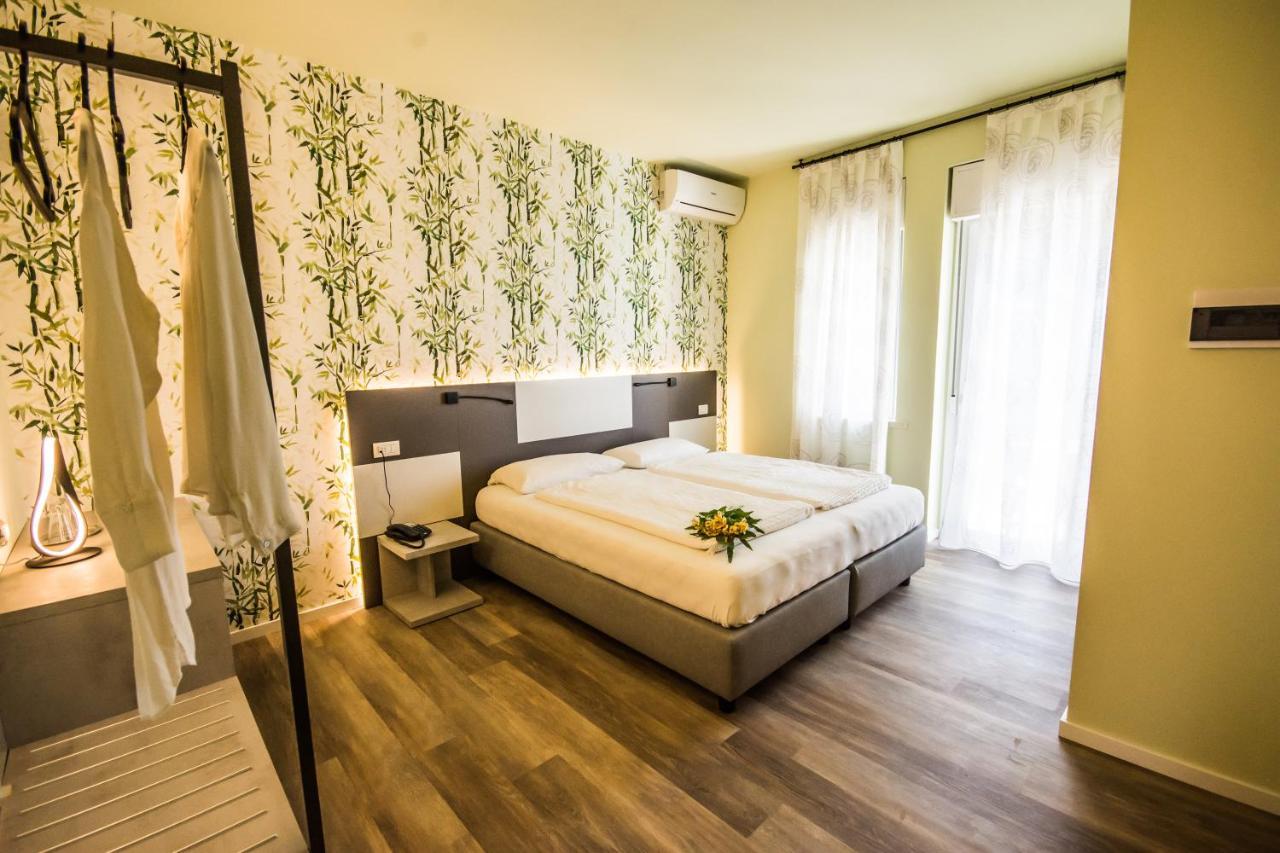 Hotel Eden Torri Del Benaco Ngoại thất bức ảnh