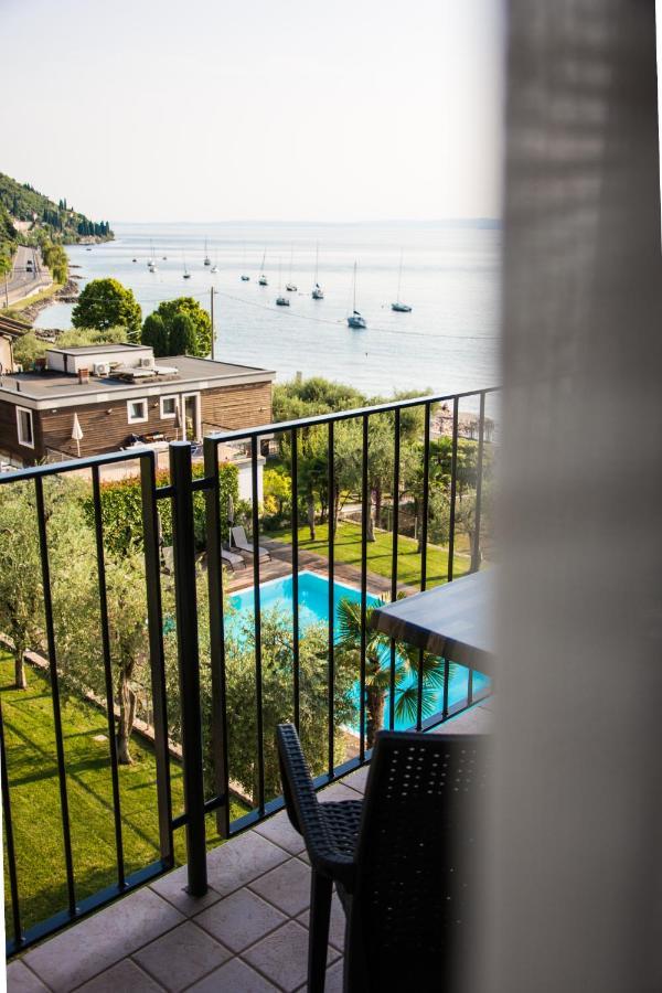 Hotel Eden Torri Del Benaco Ngoại thất bức ảnh