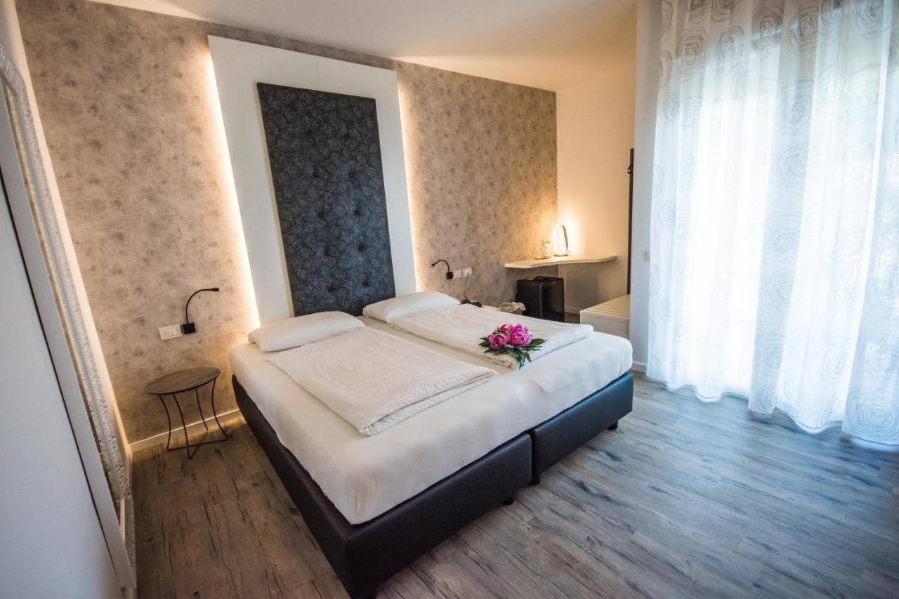 Hotel Eden Torri Del Benaco Ngoại thất bức ảnh