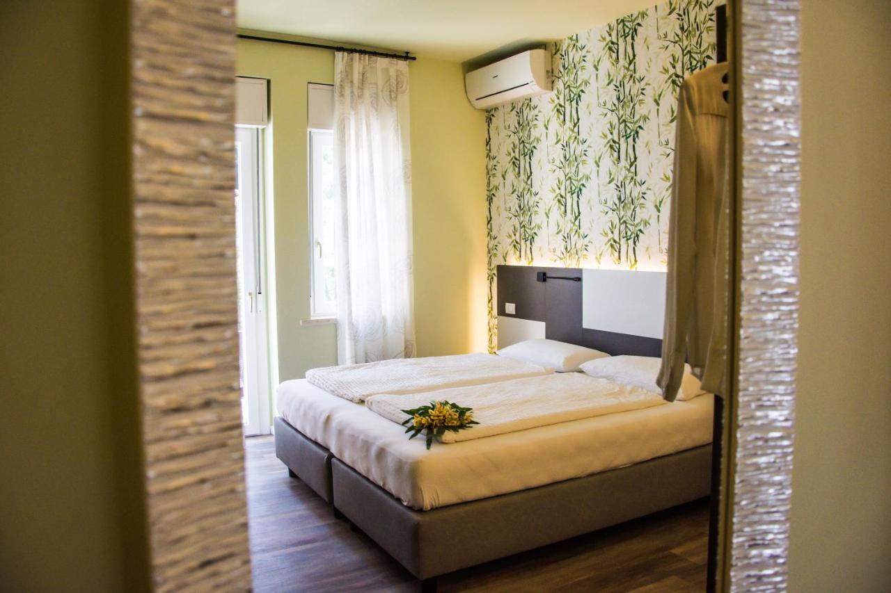 Hotel Eden Torri Del Benaco Ngoại thất bức ảnh