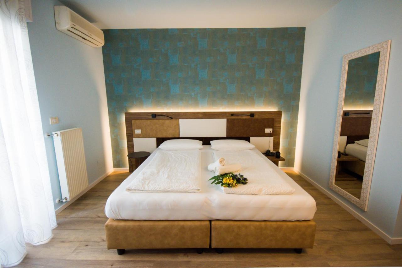 Hotel Eden Torri Del Benaco Ngoại thất bức ảnh