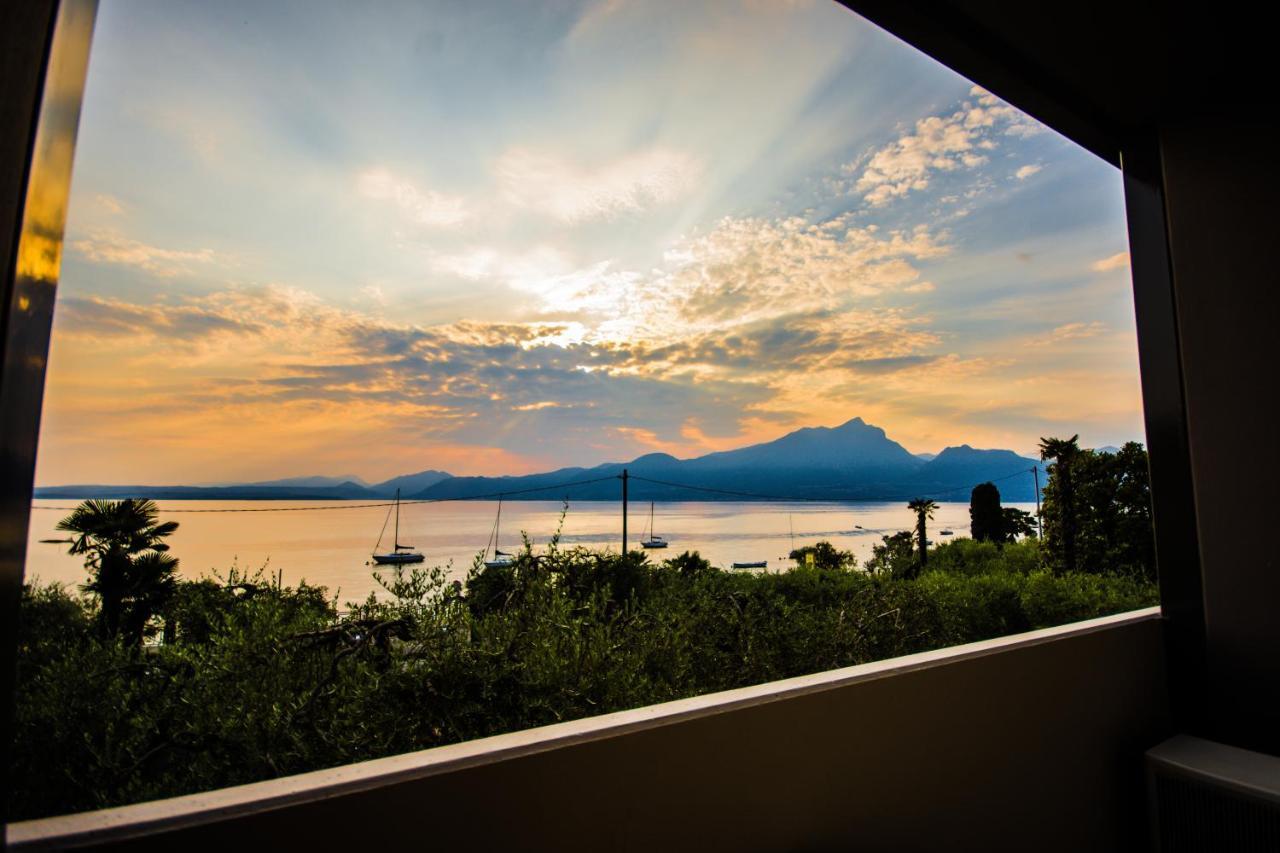 Hotel Eden Torri Del Benaco Ngoại thất bức ảnh