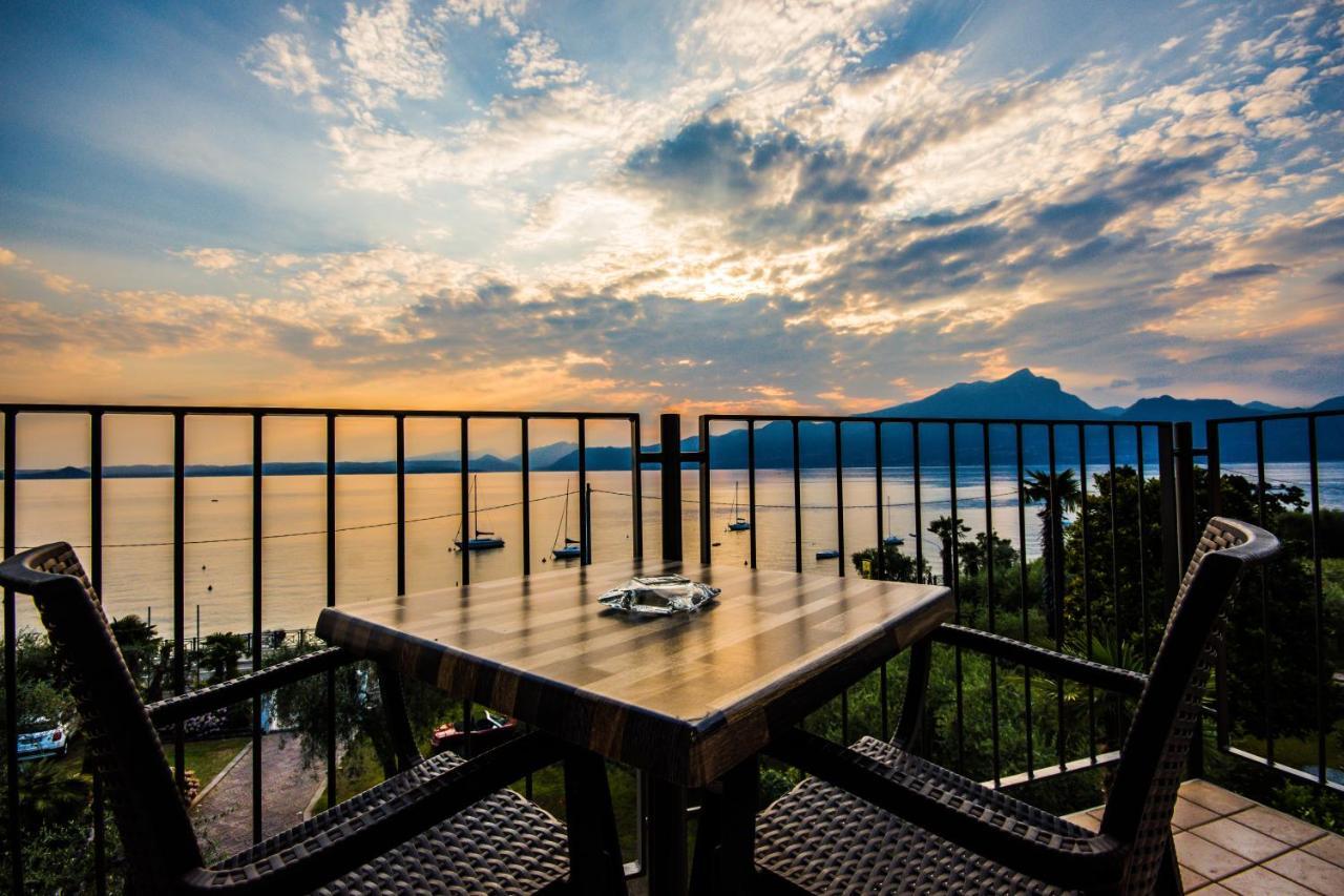 Hotel Eden Torri Del Benaco Ngoại thất bức ảnh