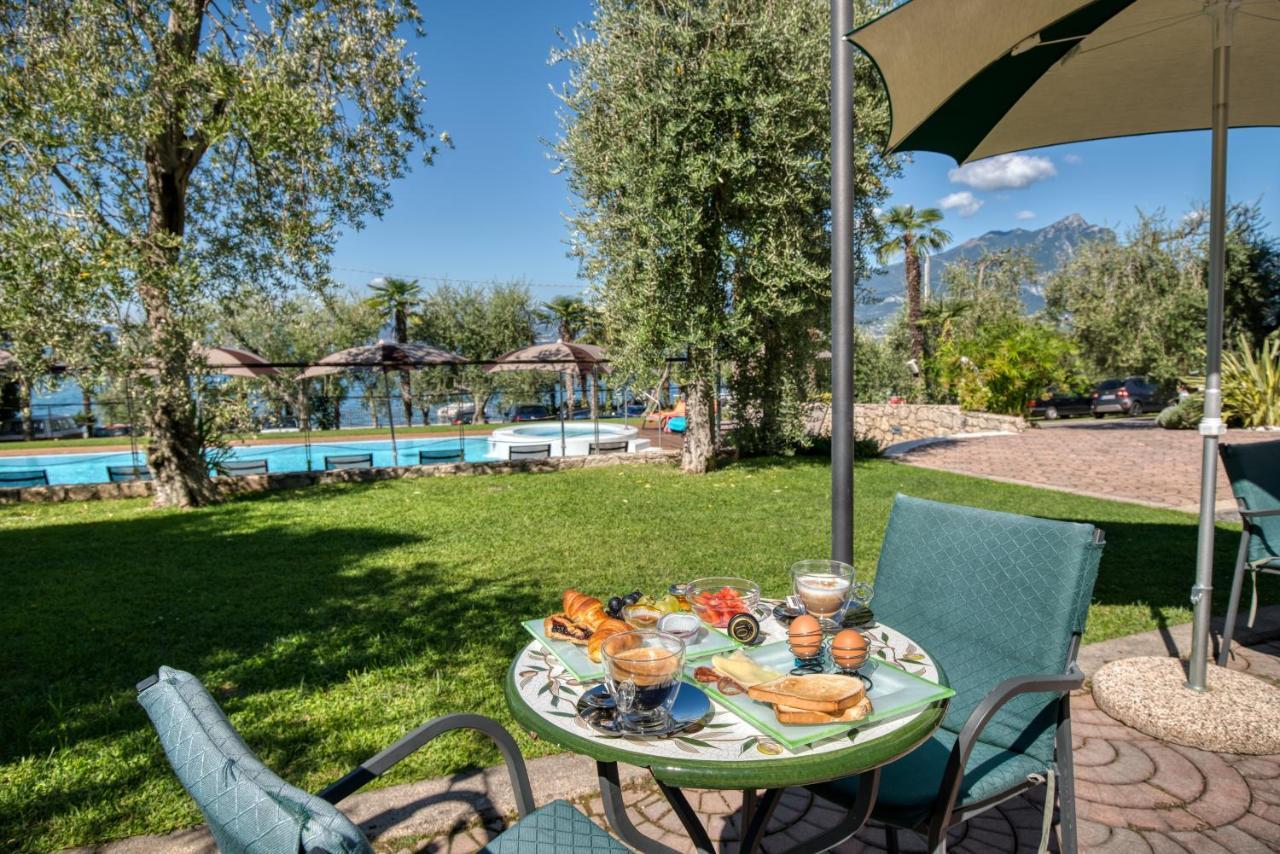 Hotel Eden Torri Del Benaco Ngoại thất bức ảnh