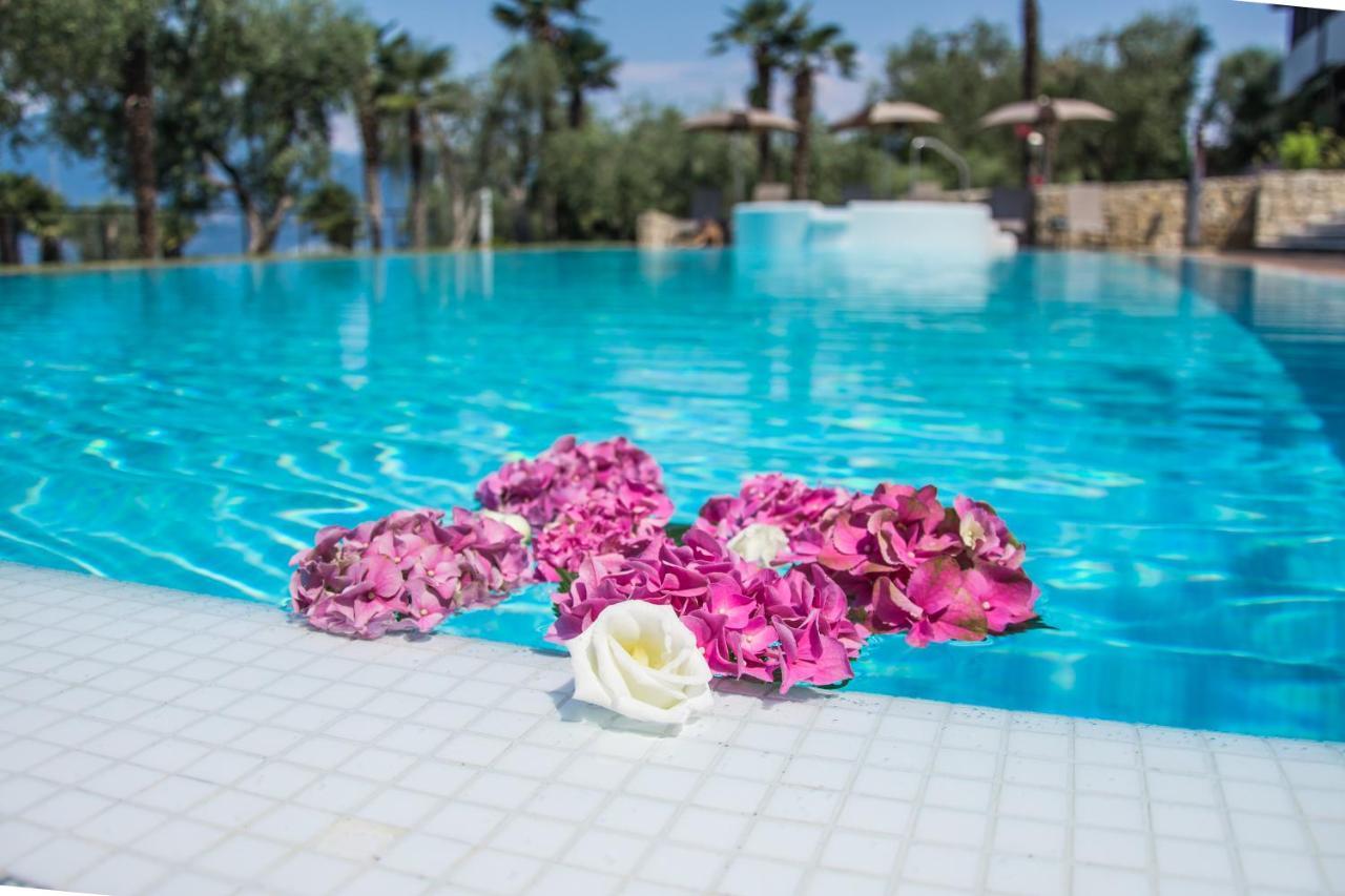 Hotel Eden Torri Del Benaco Ngoại thất bức ảnh